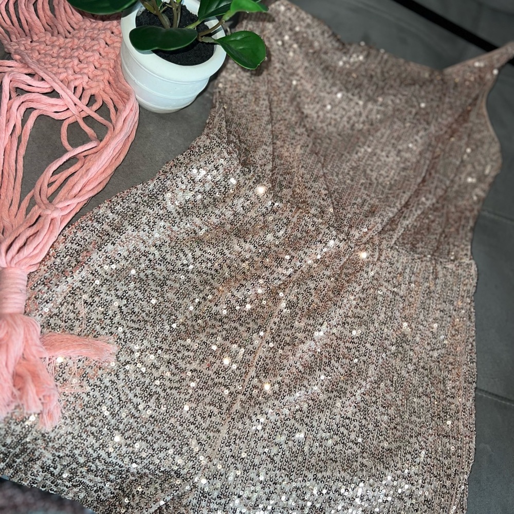 Like New XS Crystal Sky Gold Sequin One Shoulder Strap Romper